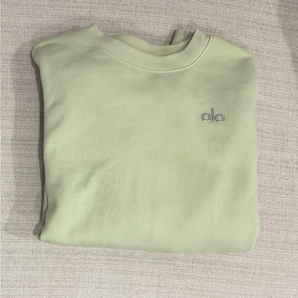 ALO Yoga Mint Crewneck Sweatshirt